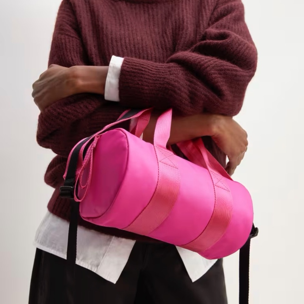 Everlane The Recycled Nylon Crossbody in Fuchsia Pink - Picture 2 of 9